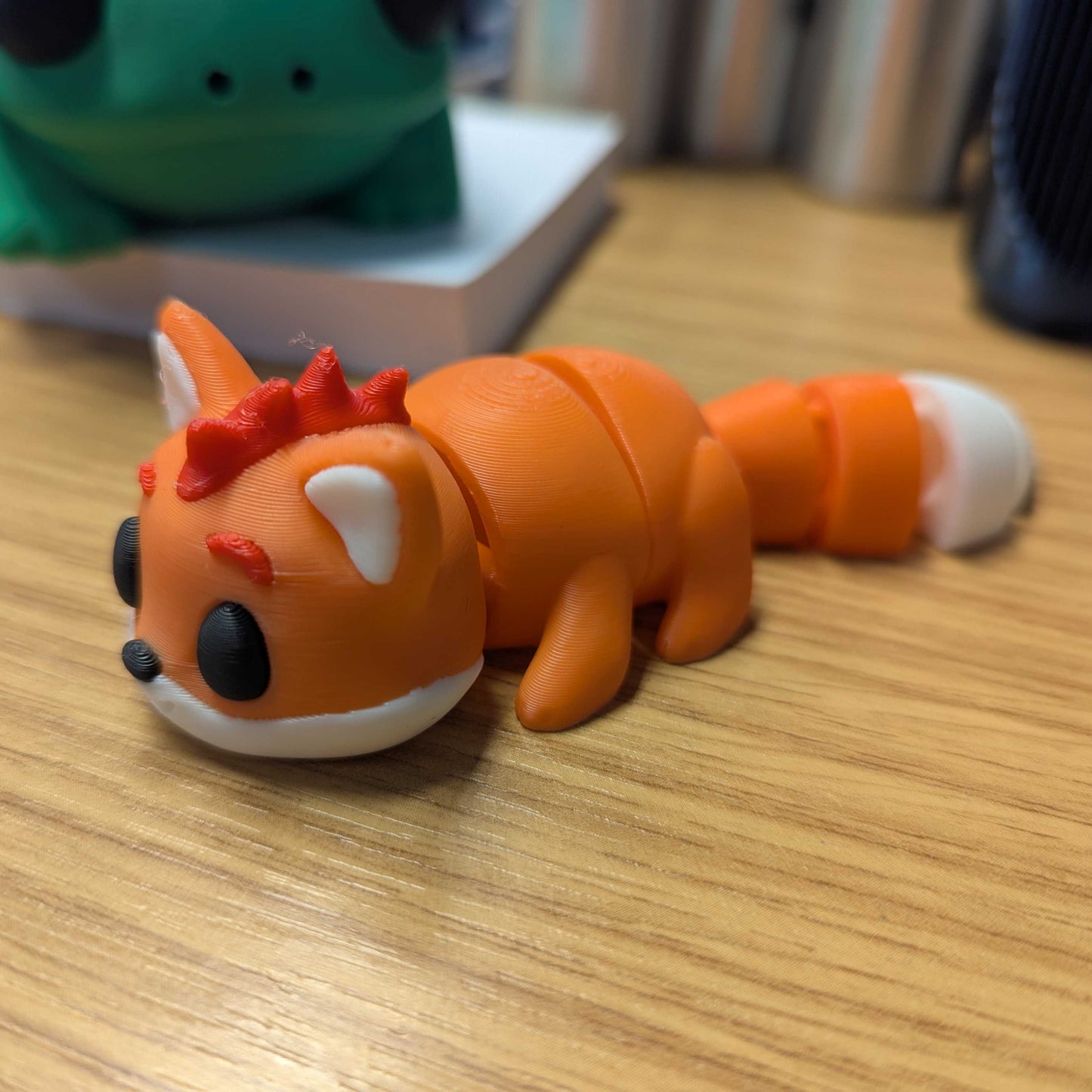 🦊 Rustie – The Playful Fox Desk Buddy