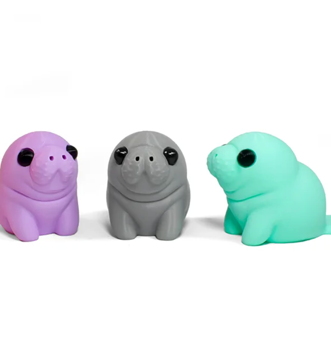 🌊 Blubby – The Chubby Manatee Desk Buddy